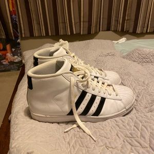 Men’s Adidas Pro Models size 9